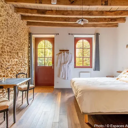 Le Domaine Du Petit Tertre 3* Saint-Jean-d'Asse