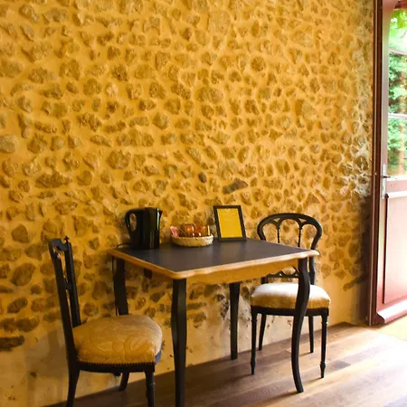 Le Domaine Du Petit Tertre Affittacamere