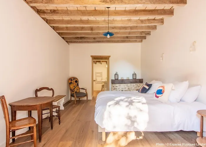 Le Domaine Du Petit Tertre